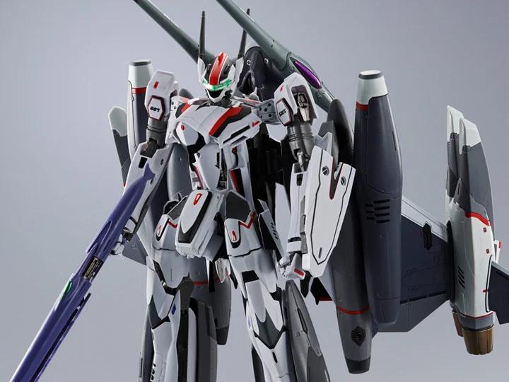 Macross Frontier The False Songstress DX Chogokin VF-25F Tornado Messiah Valkyrie (Alto Saotome Machine Revival Ver.)